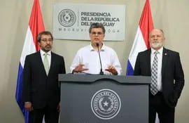 ministro-jose-molinas-tras-su-reunion-con-horacio-cartes-paraguay-recibira-fondos-para-mitigacion-contra-cambio-climatico--123302000000-1686358.jpeg