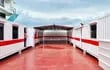 El hospedaje de la empresa Tosa tiene 35,7 metros de eslora (longitud de una embarcación desde la proa a la popa), 14 metros de manga y 1,9 metros de puntal, el cual promociona el MOPC.