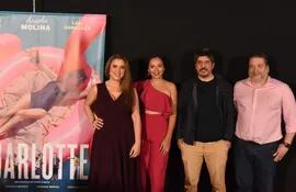 Las actrices Claudia Scavone y Belén Fretes, el director Simón Franco y el distribuidor Hansel Biedermann brindaron detalles del estreno de de "Charlotte".