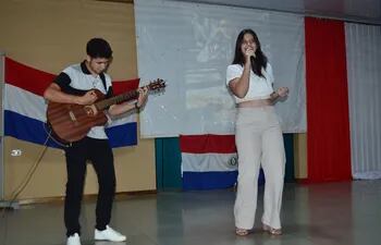 Todos los artistas participantes fueron jóvenes del municipio de Guayaybí