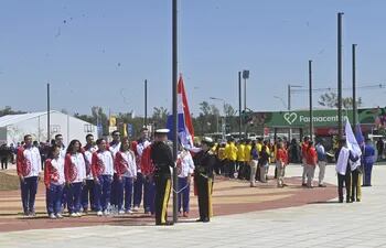 Hizamiento de bandera en el primer dia de odesur en el Comite Olimpico Paraguayo  por los juegos odesur asu2022
Hoy 01-10-2022 de Septiembre de 2022