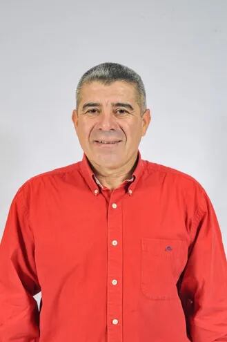 El diputado cartista Héctor Bocha Figueredo Notario.