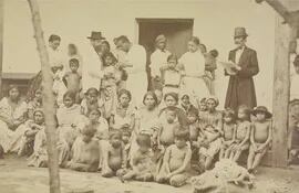 Familias paraguayas desamparadas durante la guerra, 1867. Archivo Nacional de Brasil