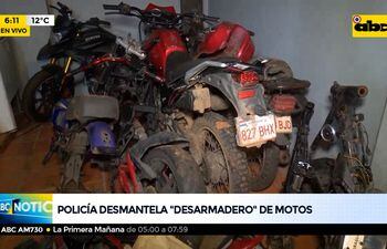Policía desmantela desarmadero de motos
