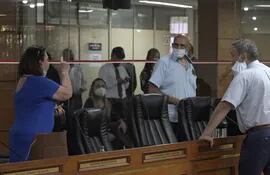Los concejales Josefina kostianovsky (PEN) y Elvio Segovia (PDP) se pelearon a los gritos en plena sala de sesiones.