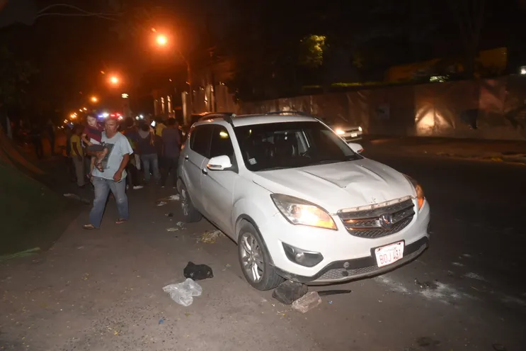 Niño indígena fue arrollado sobre la avenida Artigas de Asunción