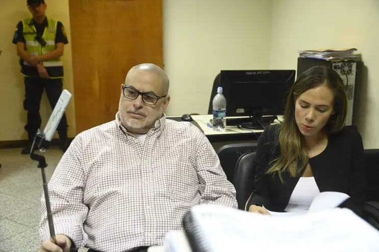 Paraguayo Cubas y la Abg. Gessy Ruiz Díaz durante la audiencia preliminar ante el juez de Garantías José Delmás.