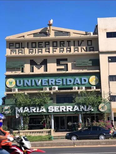 La Universidad Privada María Serrana tiene su sede central en la Ruta Transchaco Km. 12
casi Tarumá en Asunción.