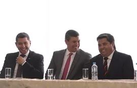 De izq. a der.: Pedro Alliana, Santiago Peña y Luis Benítez.