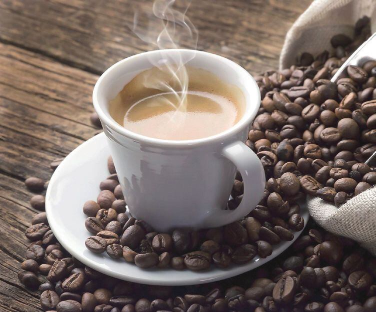 Tres tazas de café al día son buenas para la salud