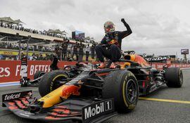El holandés Max Verstappen celebra su victoria en el Gran Premio de Francia.