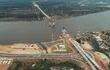 Vista aérea del futuro puente Héroes del Chaco que unirá Asunción con Chaco´i. (archivo)