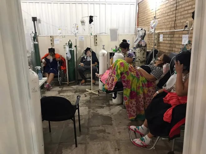 Pacientes que requieren oxigeno saturan Hospital de Villa Elisa.
