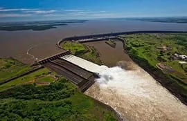 La soberanía energética no se podrá ejercer hasta que las centrales de Itaipú (foto) y Yacyretá estén sincronizadas, dijo el expresidente de ANDE, Pedro Ferreira.