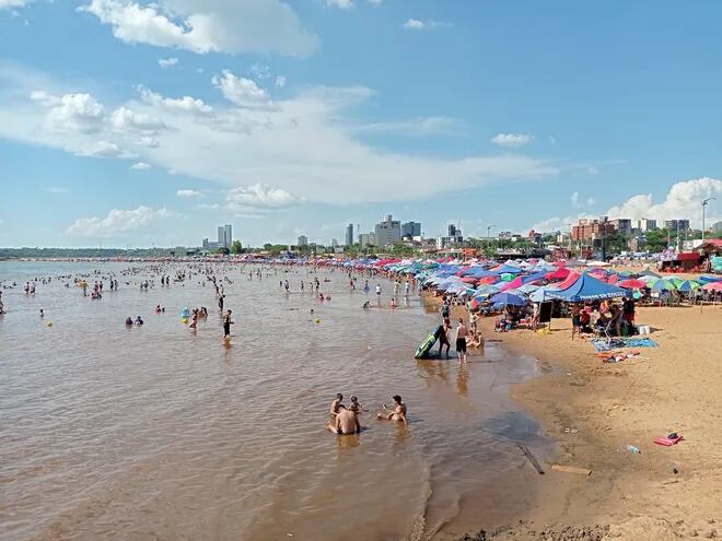 Playa San José de Encarnación.