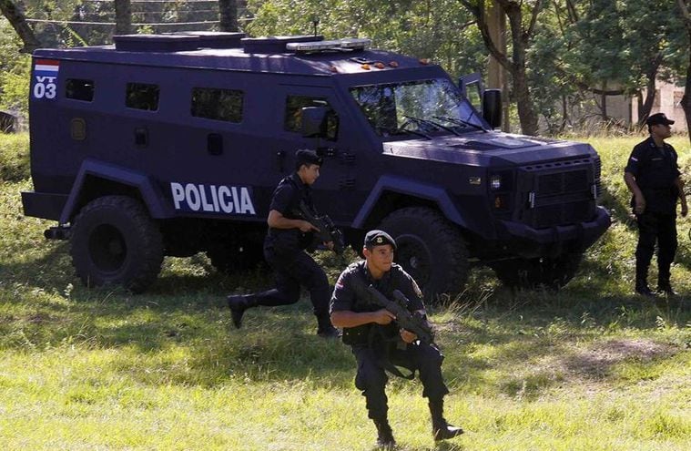 La Policia Tiene Sus Primeros Carros Blindados Notas Abc Color