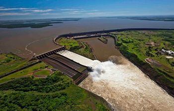 Represa hidroeléctrica Itaipú Binancional.