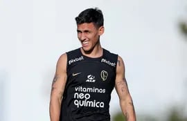 Matías Rojas, sonriente durante la última práctica de Corinthians.