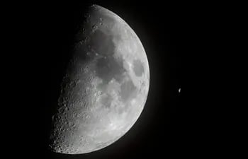 Imagen de la Luna tomada desde la Estación Espacial Internacional (EEI). (EFE)