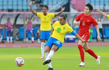 Marta (10), la figura de la selección femenina de Brasil