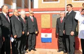 Homenaje del gobierno de Horacio Cartes al torturador Eusebio Torres en 2014.