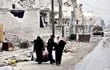 residentes-de-alepo-principal-bastion-de-los-rebeldes-sirios-huyen-de-la-ciudad-devas-tada-tras-mas-de-cinco-anos-de-guerra-civil-que-han-dejado-201849000000-1529286.jpg