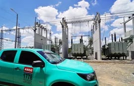 El presidente de la ANDE, Félix Sosa, aseguró que el aumento de la tarifa de Itaipú no derivará en un aumento del precio de la energía eléctrica en nuestro país.