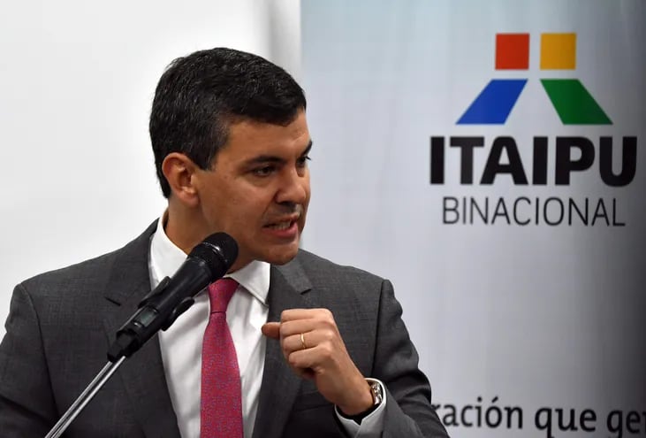 El presidente Santiago Peña nombró a sus ministros como parte del Consejo de Itaipú.