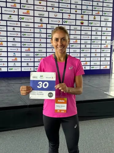 La fondista paraguaya Fátima Romero Colmán (17/9/1992) competirá hoy en la maratón de Caracas, Venezuela.