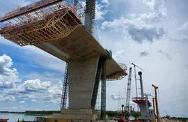 MOPC prometió pagar al menos la mitad de la deuda por la obra del Puente Asunción-Chaco'i.