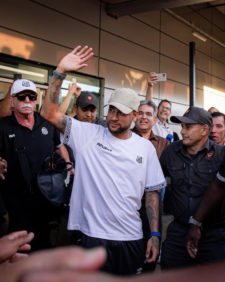 Neymar desata una locura en Pedro Juan Caballero