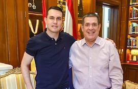 hernan david rivas con horacio cartes. foto de David Rivas Senador 2023 11 de enero