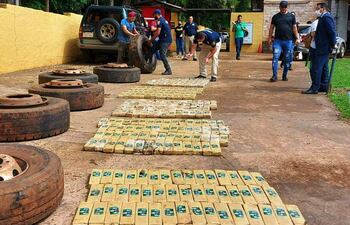 Las cubiertas están siendo desarmadas en el predio del Departamento de Investigaciones de Alto Paraná.