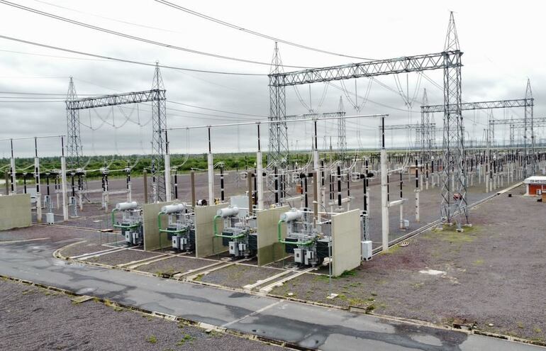 Este domingo se superó el récord de demanda de potencia instantánea del Sistema Interconectado Nacional (SIN), al alcanzarse el valor de 4.312 megavatios (MW), según ANDE.