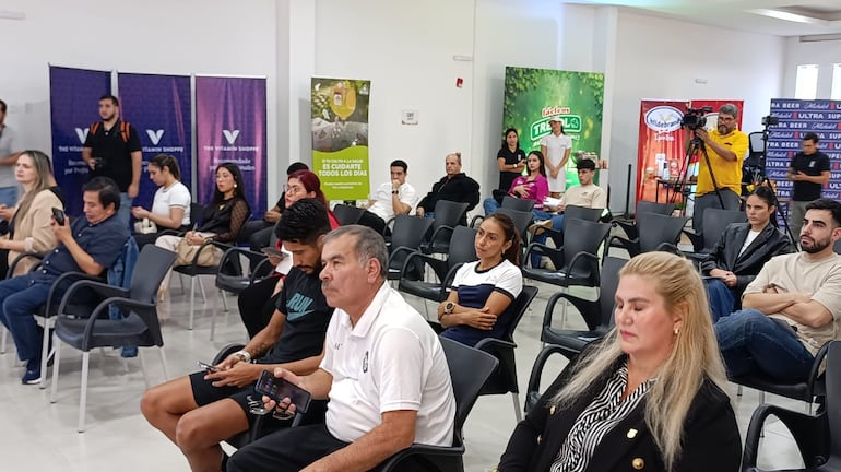 Derlis Ayala y Fátima Romero, atletas destacados de Paraguay, que estarán en la MIA 2026.
