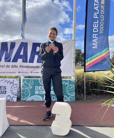 La velocista paraguaya Xenia Noreen Hiebert Klassen (13/11/1998) ganadora de la medalla de bronce.