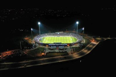 Estadio Villa Alegre de Encarnación está habilitado para partidos internacionales. Imponente vista nocturna.