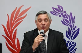 Luis Ramírez, ministro de Educación y Ciencias.