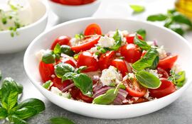 Ensalada con vinagreta picante.