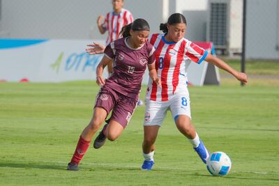 Victoria Ucedo de Paraguay trata de salir de la marca de la venezolana Natalia Bermudez.