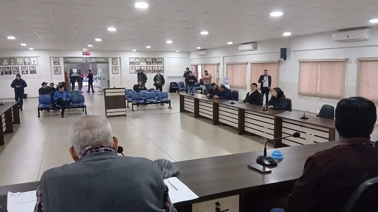 En sesión extraordinaria, la Junta Municipal designó al liberal Ever Salinas, intendente de Pedro Juan Caballero.