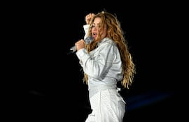 La cantante colombiana Shakira durante su presentación en El Salvador. La artista será la protagonista del gran show gratuito en la playa de Copacabana.