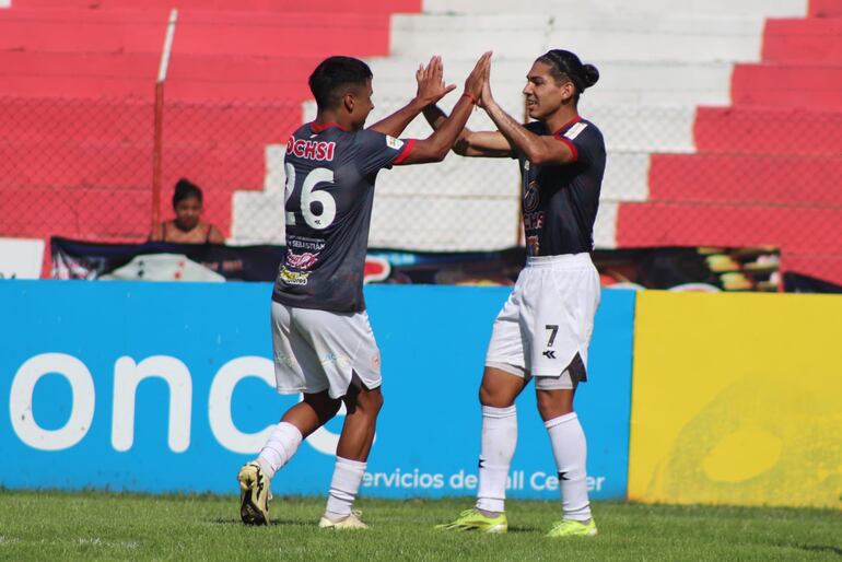 San Lorenzo le ganó a Colegiales