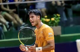 El tenista paraguayo, Daniel Vellejo tuvo un debut exitoso en el ATP Challenger 125 de San Marino, al vencer por doble 6/3 al italiano Pierluigi Basile.