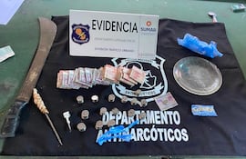 Los dos detenidos en cuyas viviendas se hallaron dosis de drogas, en Zeballos Cue.