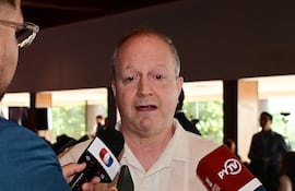 Carlos Gustavo Fernández Valdovinos.