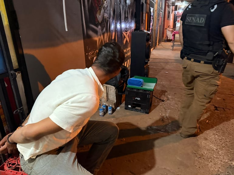 En el procedimiento fue detenido un hombre de 42 años