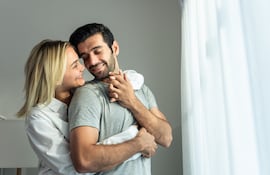 Experiencias sexuales positivas se asocian con mejor estado de ánimo y vínculo de pareja.