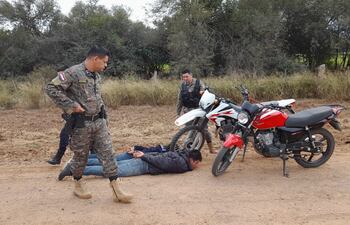 La policía detuvo a los sospechosos gracias a las imágenes de un circuito cerrado.
