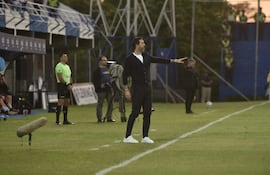 Jorge Bava, entrenador uruguayo de Cerro Porteño